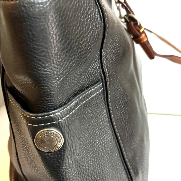 Coach vintage Black Leather Tote Bag - Picture 5 of 11